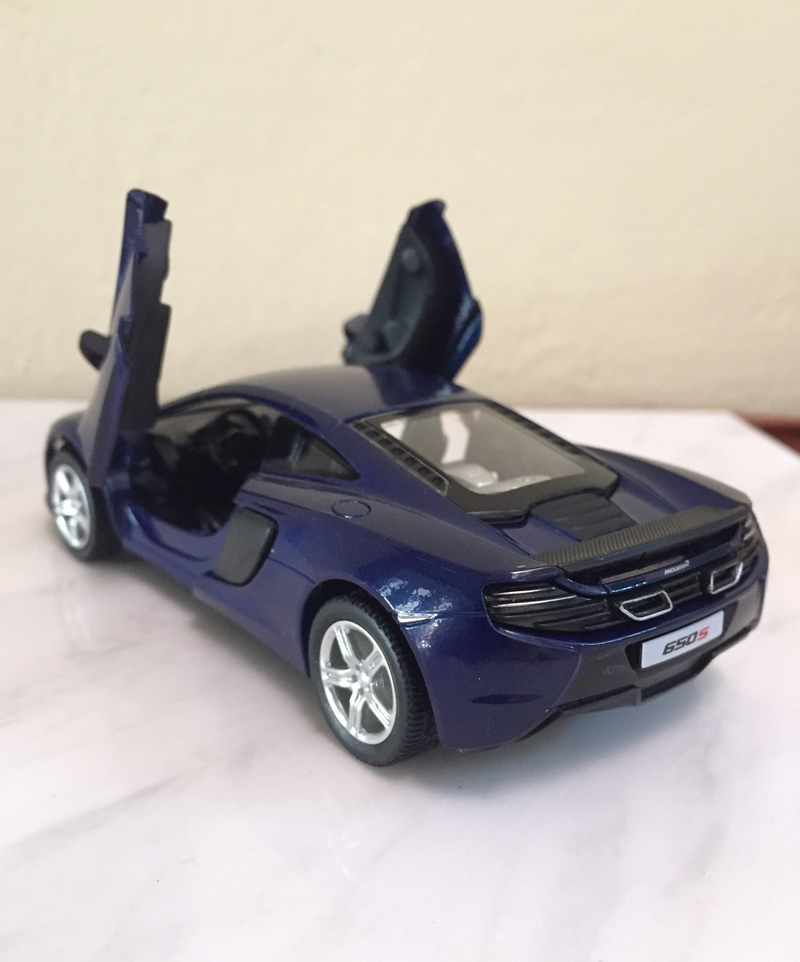 Illustration for article titled Macca Monday- McLaren 650S small and regular size